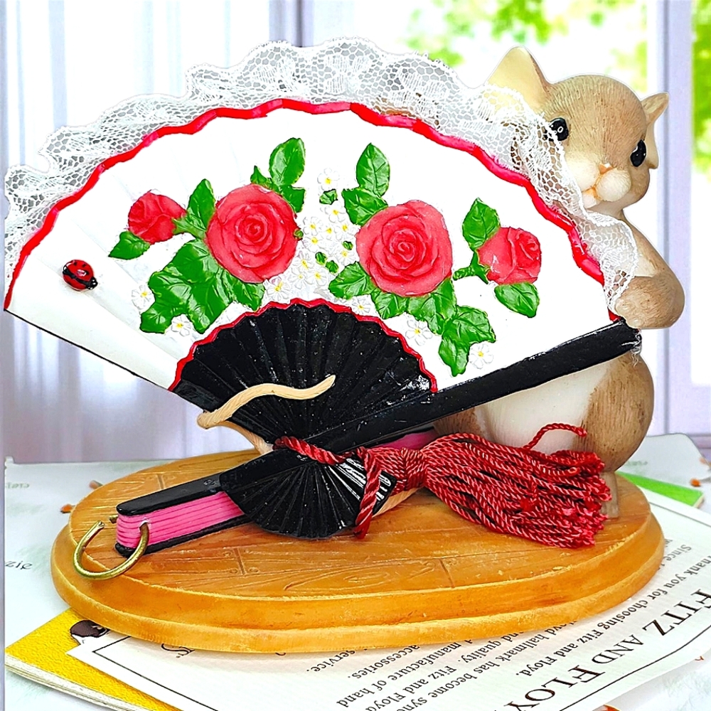 Charming Tails 89/270 "I'm Your Biggest Fan"